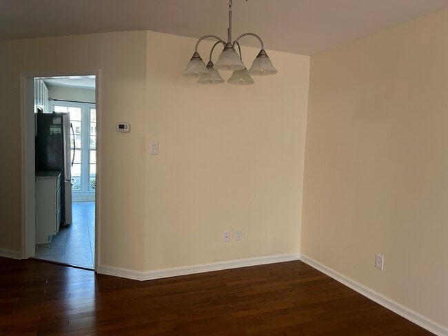 Photo - 114 Pickett Ln