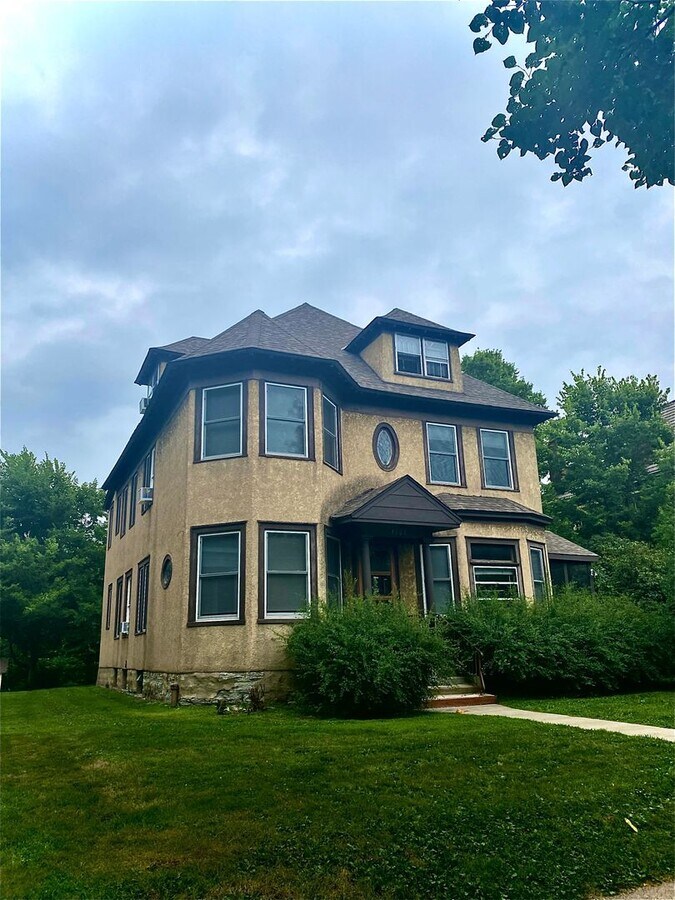 1863 Marshall Ave - 1863 Marshall Ave