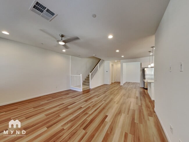 Photo - 1041 Via Lombardi