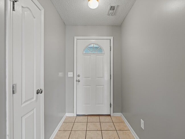 Photo - 213 Steppe Ct