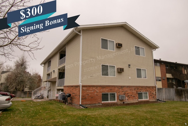 Building Photo - 2153 27th Ave Ct Unit #2