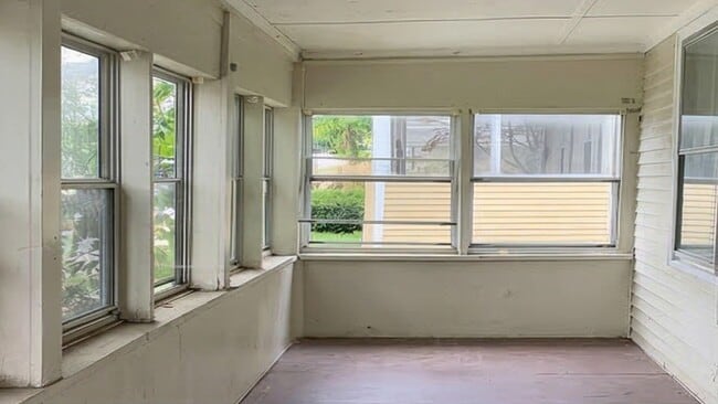 Photo - 4-Bed Farmhouse Minutes from UVM Campus (30 Chase St)