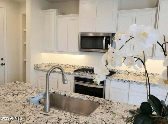 Photo - 1912 E Rosemary Dr