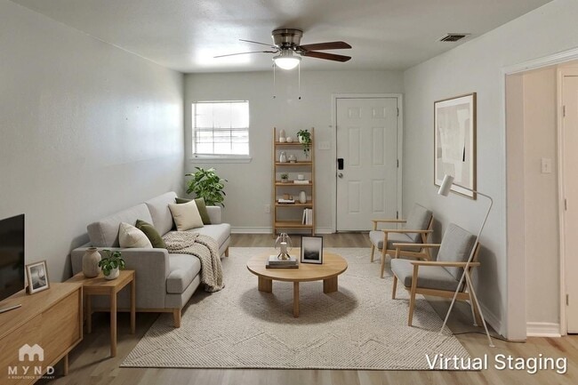 Photo - 1721 Whiting Dr