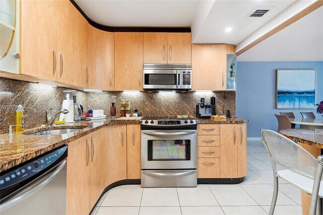 Photo - 1400 S Ocean Dr Unit 802