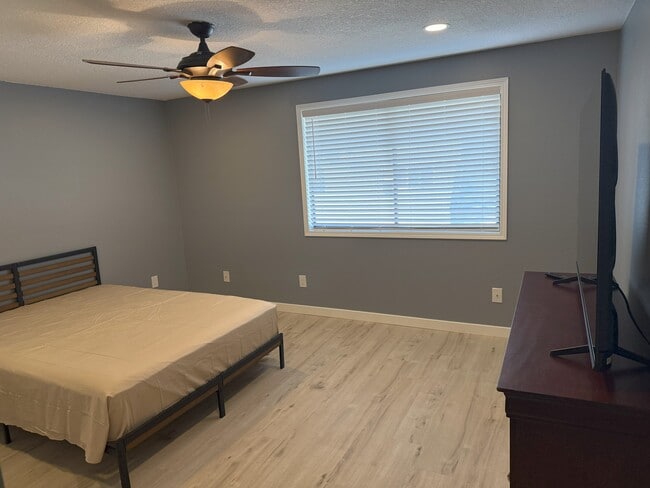 Photo - 7306 NE 16th Ave Unidad #3