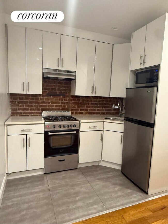 Photo - 316 W 139th St