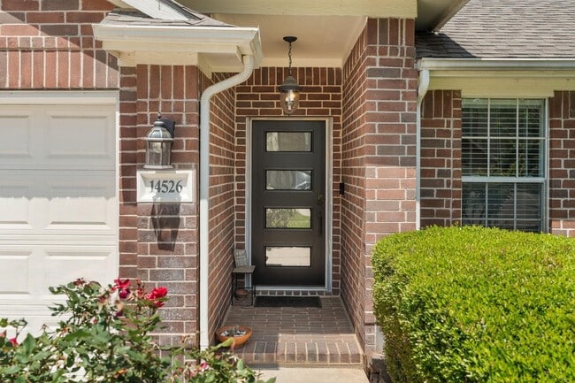 Photo - 14526 Chestnut Falls Dr