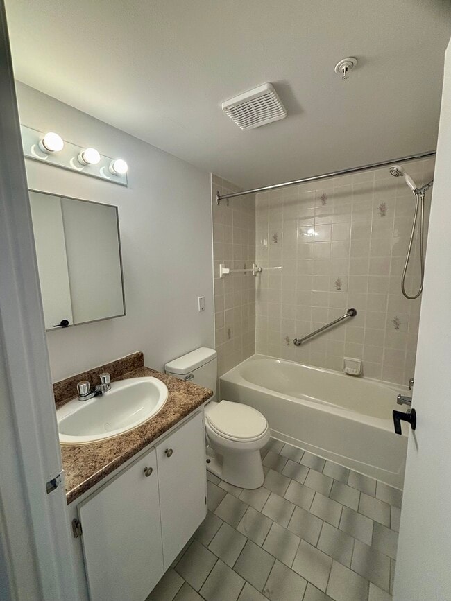 Photo - Chateau Beaurivage