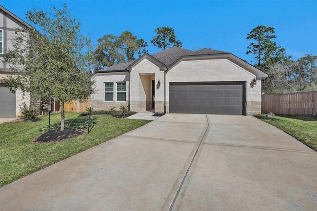 Building Photo - 2002 Bluff Oak Ct