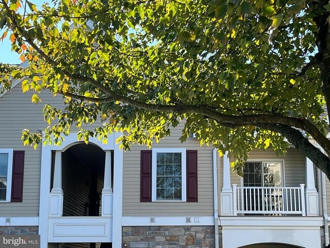 Building Photo - 1324 West Chester Pike Unit 113 Rental