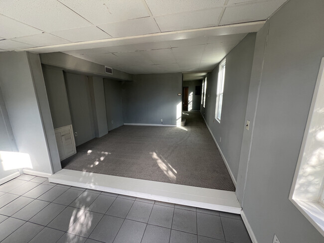 Photo - 2511 S Snyder Ave