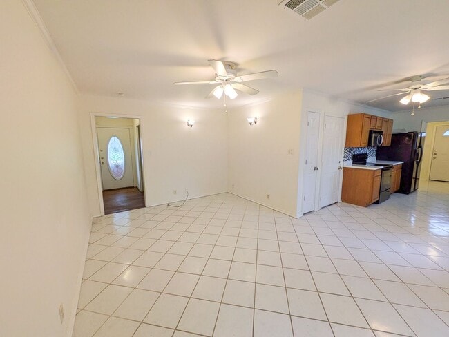 Photo - 5040 Raleigh Dr