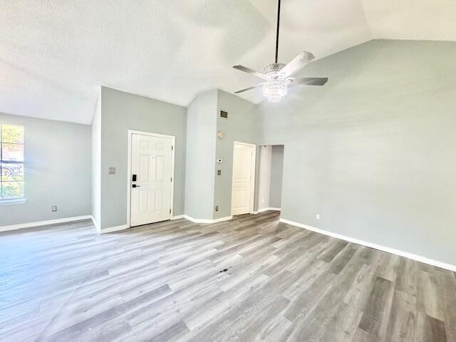 Photo - 129 Wright Cir