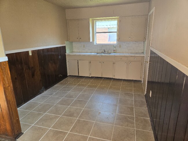 Photo - 5811 Wipprecht St Unit 5811 Wipprecht St. #1