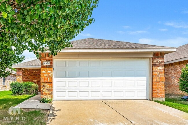 Building Photo - 8924 Sun Haven Way