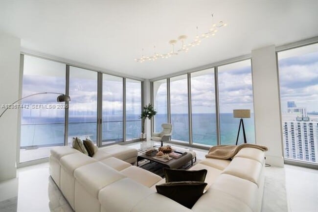 Photo - 16901 Collins Ave