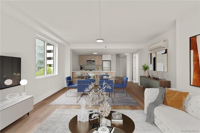 Building Photo - Ten Lyon Pl Unit 2L