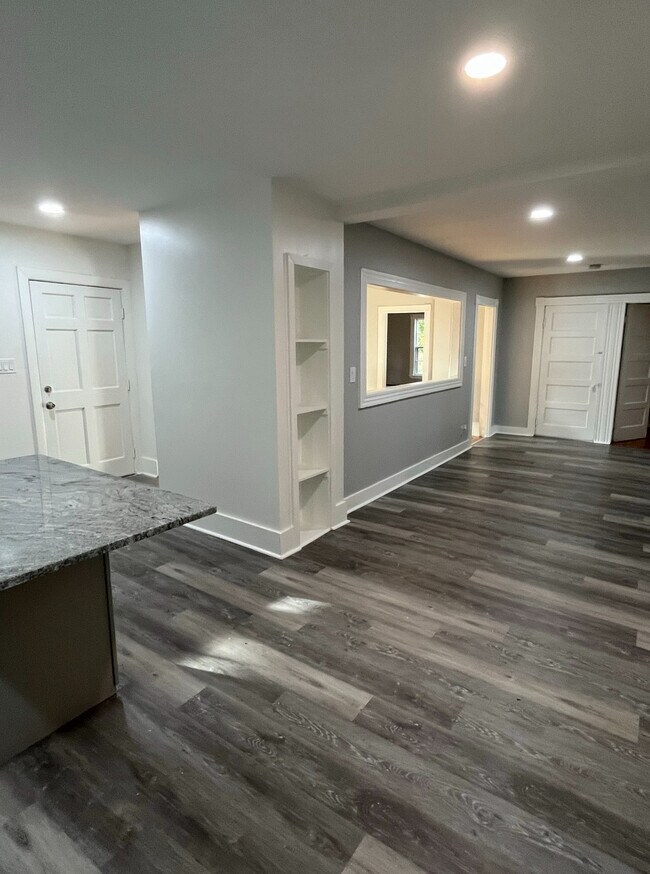 Photo - 181 High Rd Unit 1