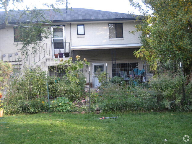 Building Photo - 1360-1362 1/2 Alpine Ave. Unit 1362 1/2 Rental