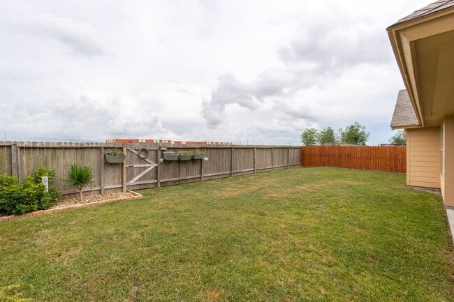 Photo - 7921 Pavo Real St