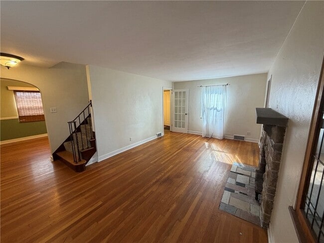 218 Jackson Cir