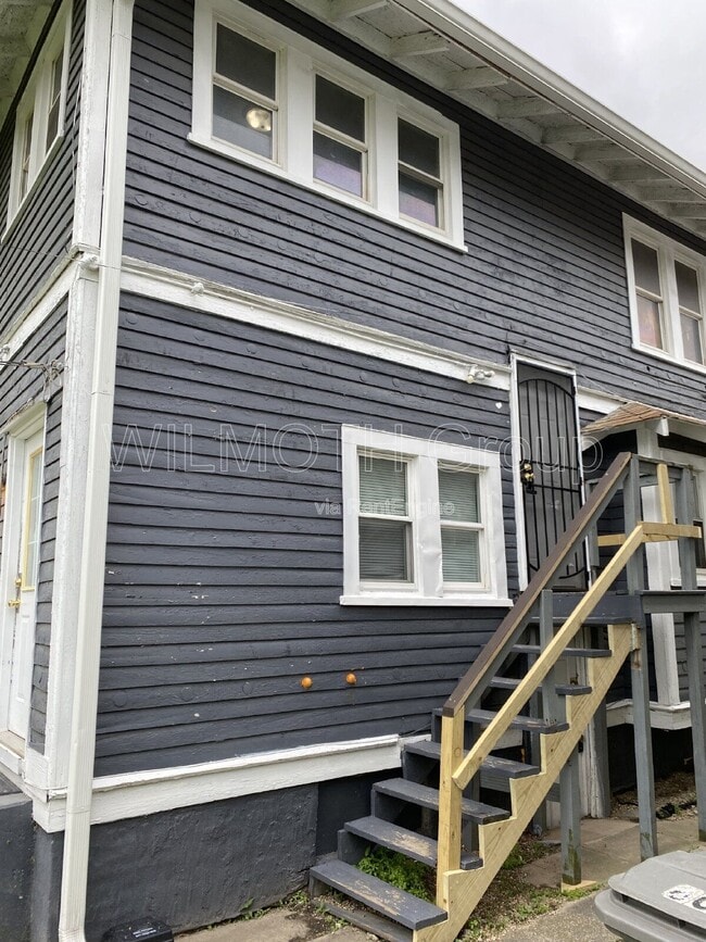 Photo - 6052 E Washington St Unit Apt B