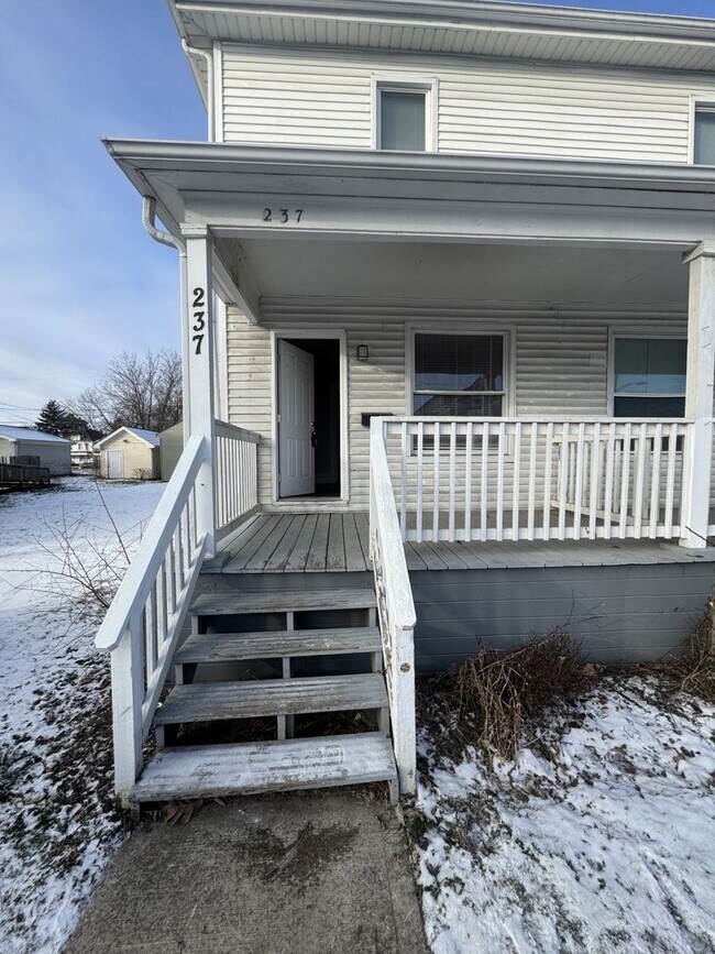 Building Photo - 235-237 Avondale Ave Unit 237 Avondale Ave