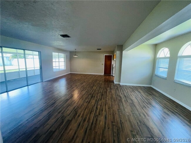 544 SE Chapman Ave