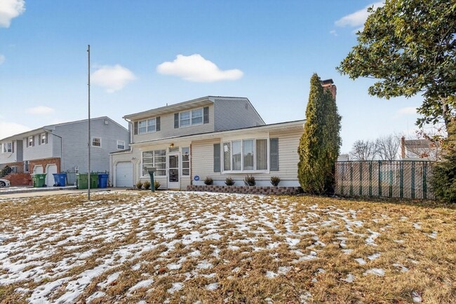 Photo - 77 Marsh Ave