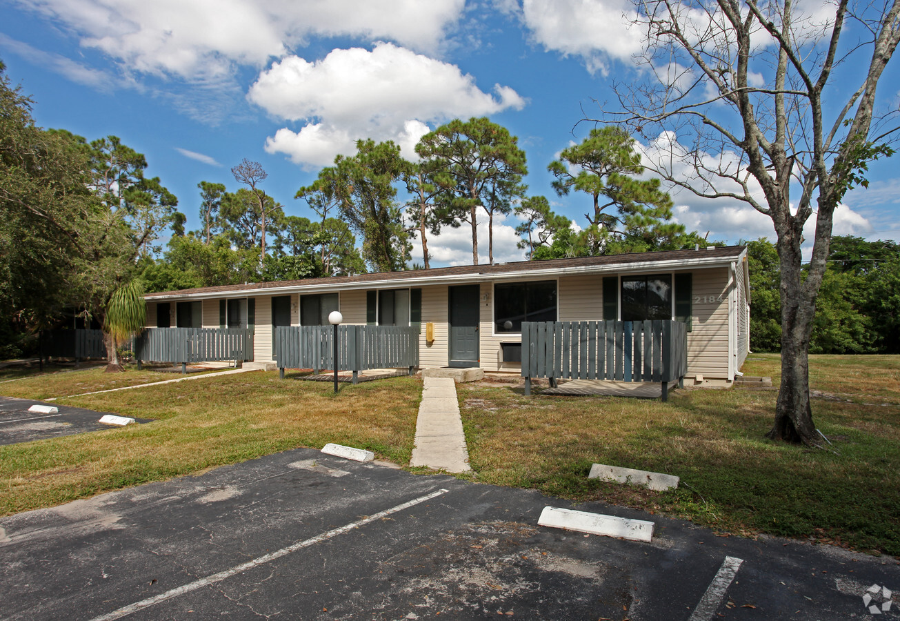 Ambergate Apartments - Ambergate Apartments