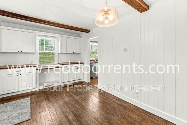 Photo - 957 Woodhill Dr