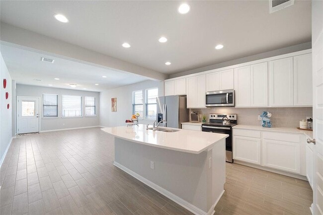 Photo - 140 Drifter Ln
