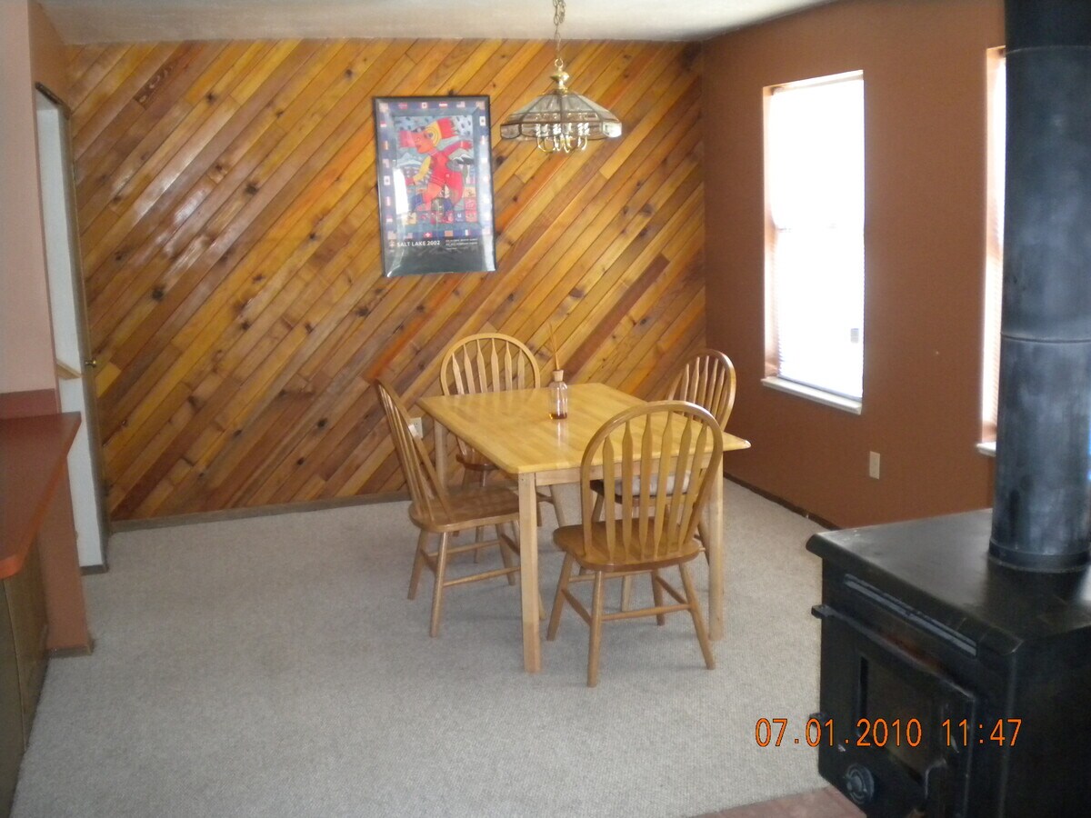 Photo - 380 Aspen Dr