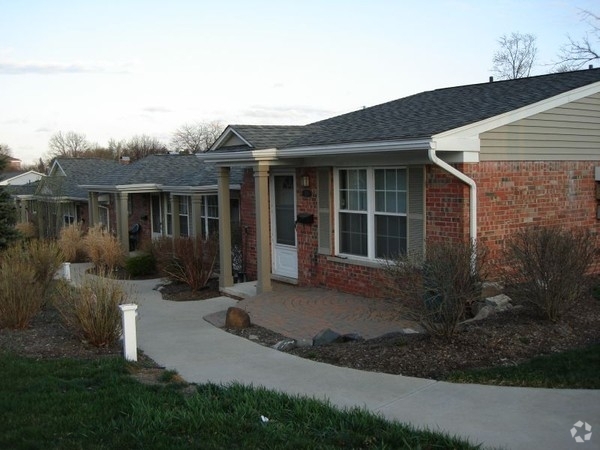 Building Photo - Plymouth Gardens Apartments