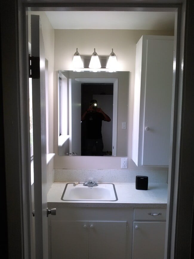 Bathroom - New lighting/Mirrors