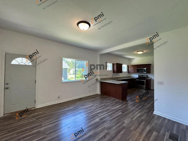 Photo - 13328 Edison St