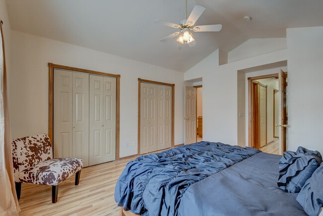 Photo - 107 S 14th St Unidad Upstairs