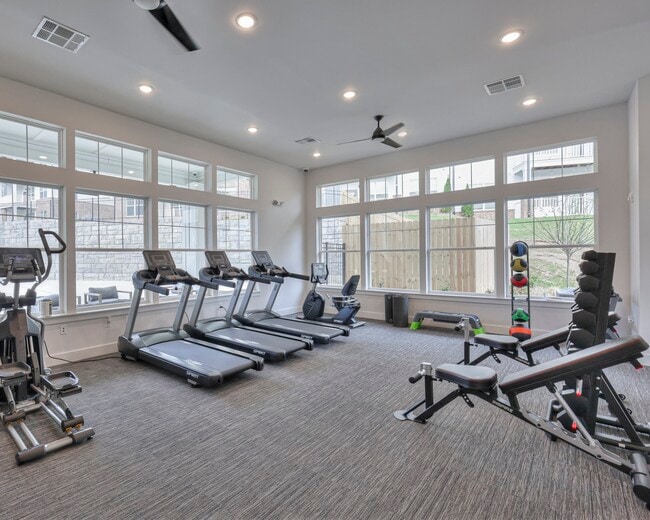 Photo - Town Oaks Flats