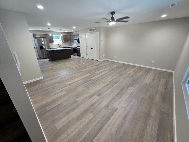 Photo - 3116 Commerce St