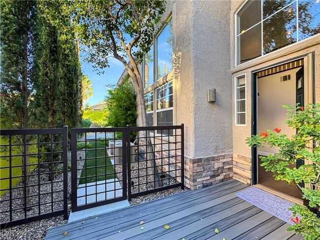 Building Photo - 1352 Fox Acres Dr