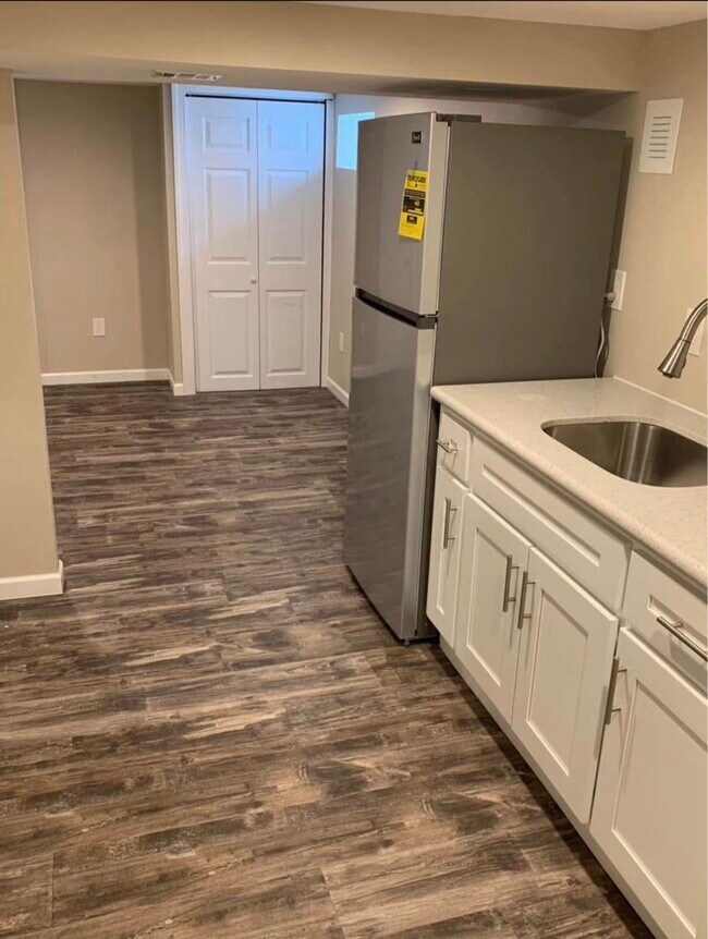 1363 Milton Pl Unit 1363 Milton Pl - Unit B