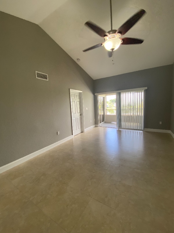 Building Photo - 2820 N Oakland Forest Dr Rental