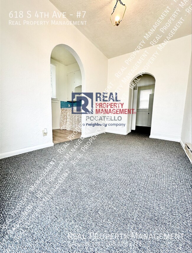 Photo - 618 S 4th Ave Unidad #7