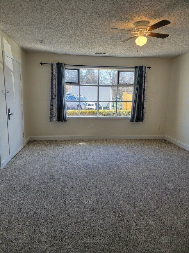 Photo - 2047 Jason Dr Unit A