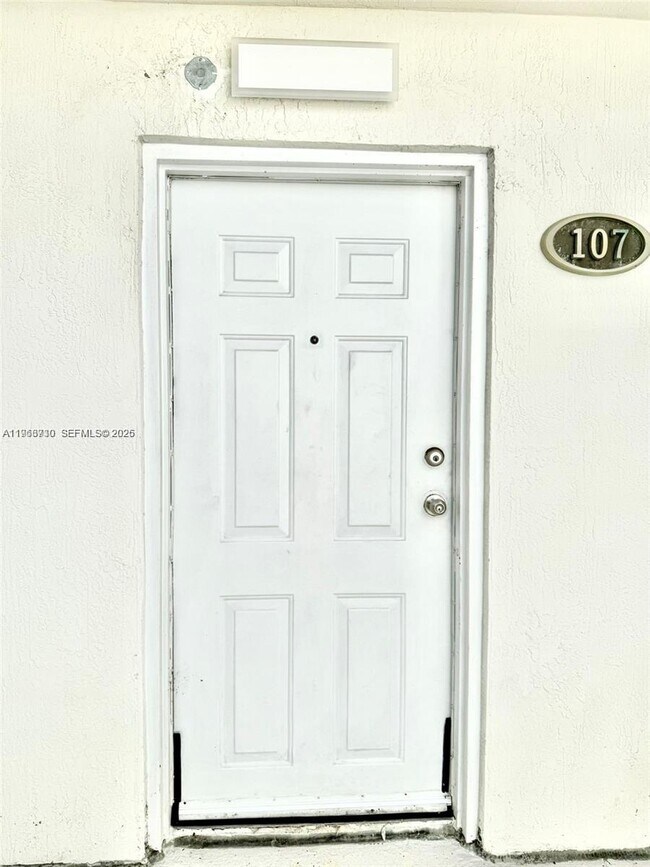 Photo - 630 85th St Unidad 107