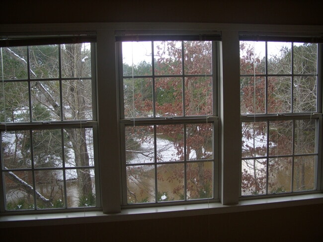 Photo - 1080 Whitestone Rdg