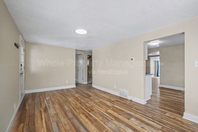 Photo - 3130 W Longfellow Pl