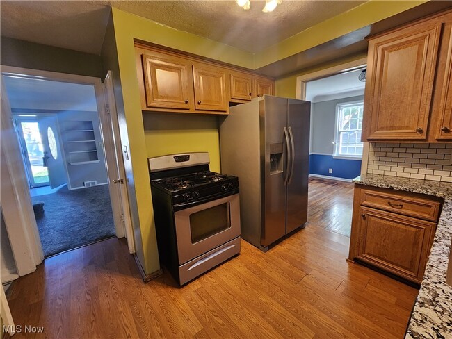 Photo - 2320 Wrenford Rd