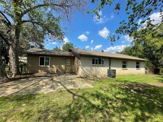 Photo - 3 BR/2.5BA | Newly Renovated Single Family Home | 1-Car Covered Parking | Gated backyard
